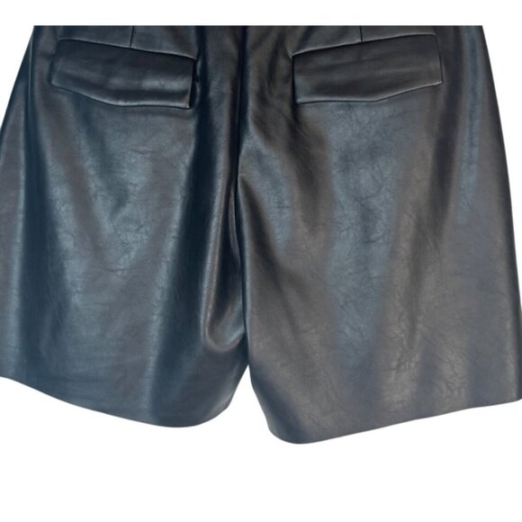 2/$30 NWT Choosy Size 4 Black Faux Leather Shorts Womens - Picture 10 of 16